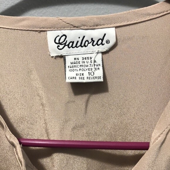 Gailord blouse size 10 silky feel tan color - Picture 3 of 4